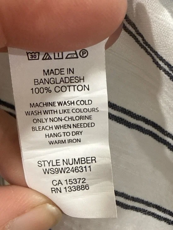 JOE FRESH Striped Sleeveless Tie Front Top – Size Medium - Picture 5 of 6